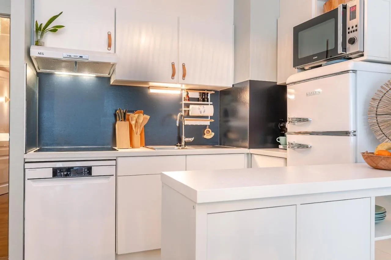 Be At Sea In Ostend All-In Luxury Apartment , Outdoor Pool, Side Seaview 0*,  België