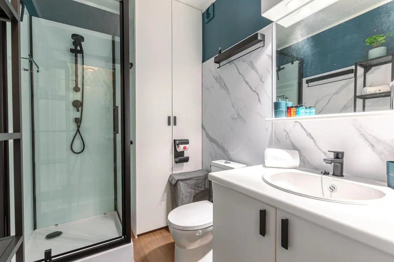 Be At Sea In Ostend All-In Luxury Apartment , Outdoor Pool, Side Seaview Belgium